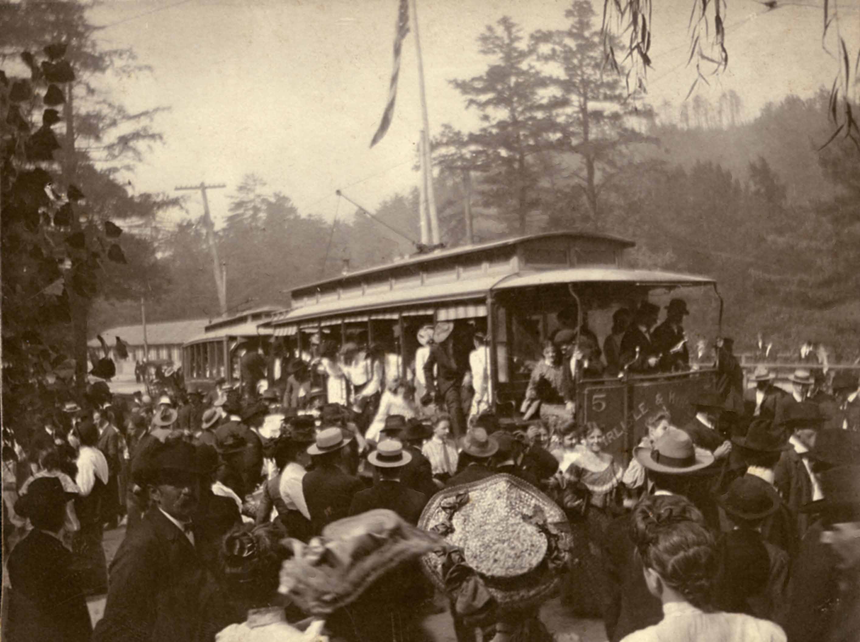 Holly Trolley